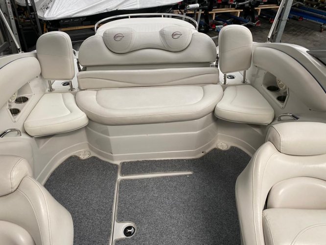 foto: 10 Crownline 260 Bowrider