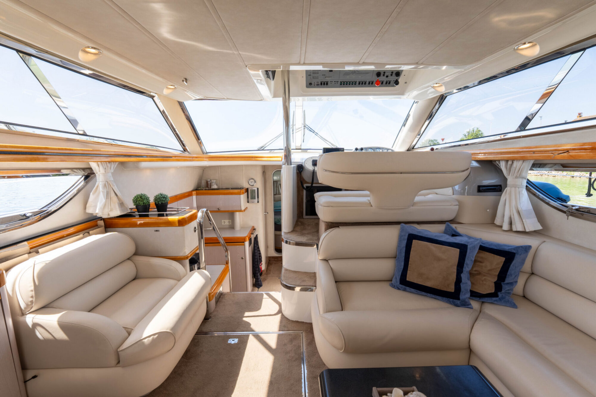 foto: 24 Sealine Sealine Statesmen 450