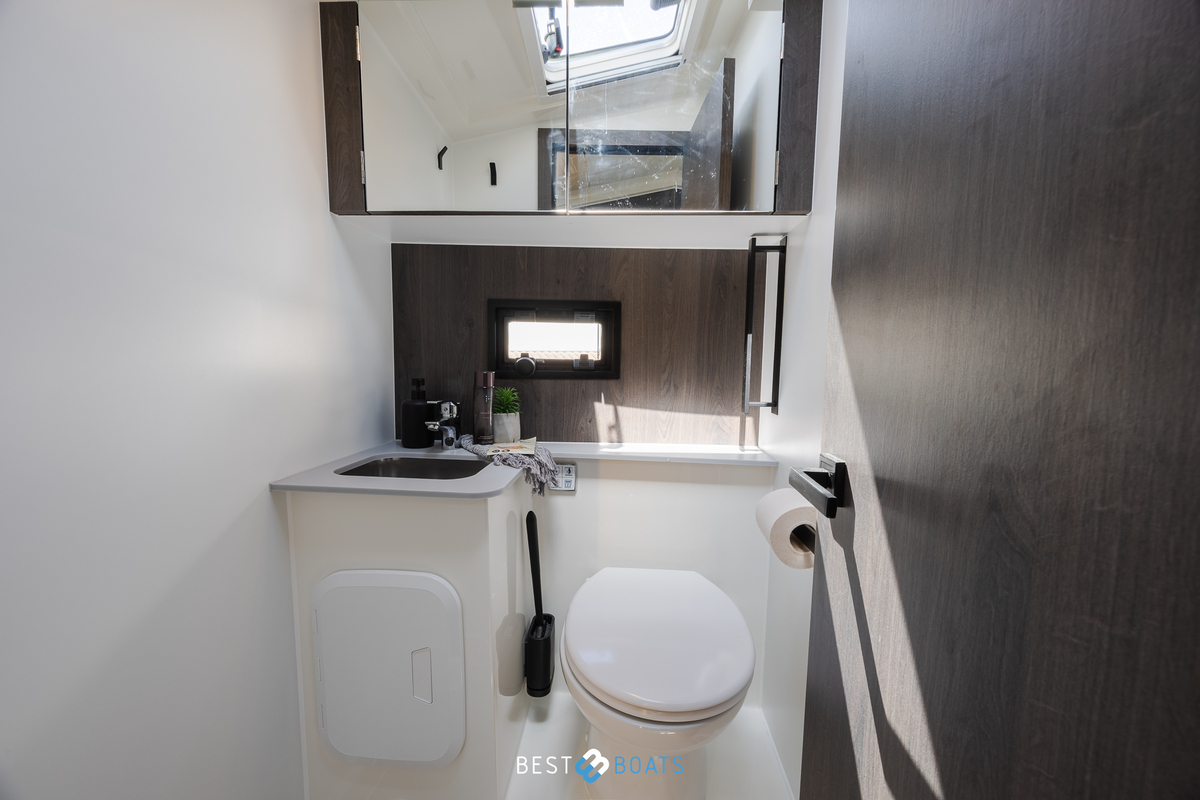 foto: 34 Cobra Yachts Futura 36 Premium Fly
