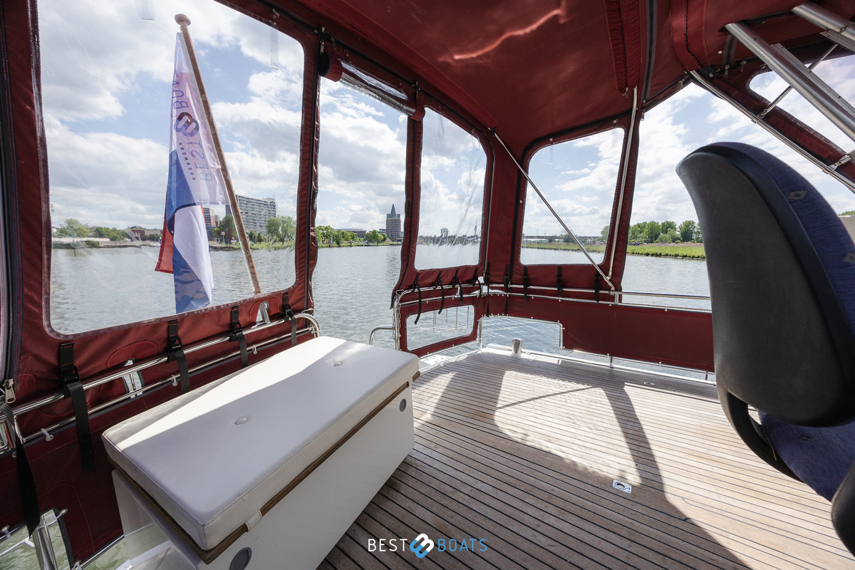 foto: 30 Linssen 37 SE