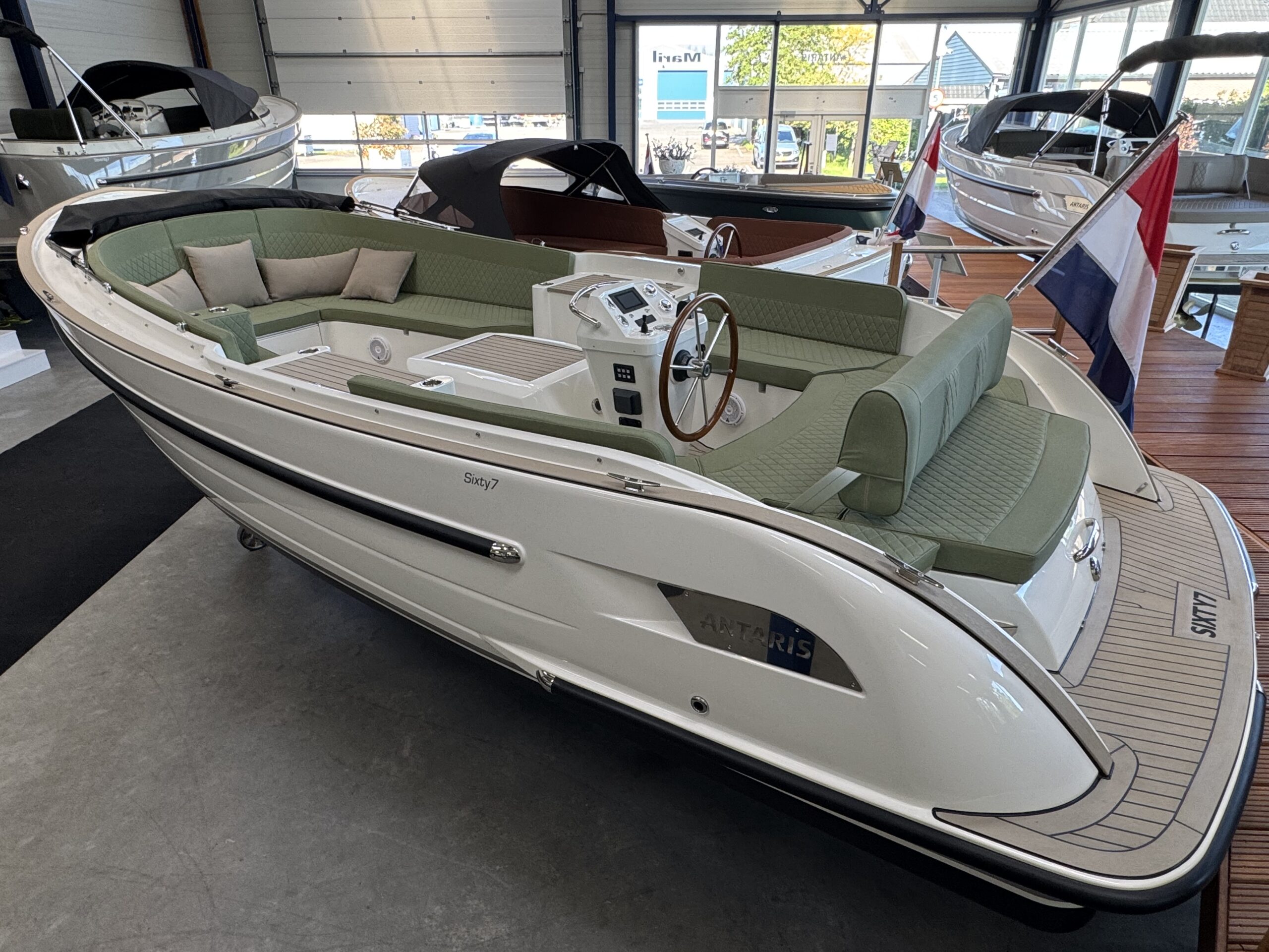foto: 7 Antaris Sixty7 (op voorraad)