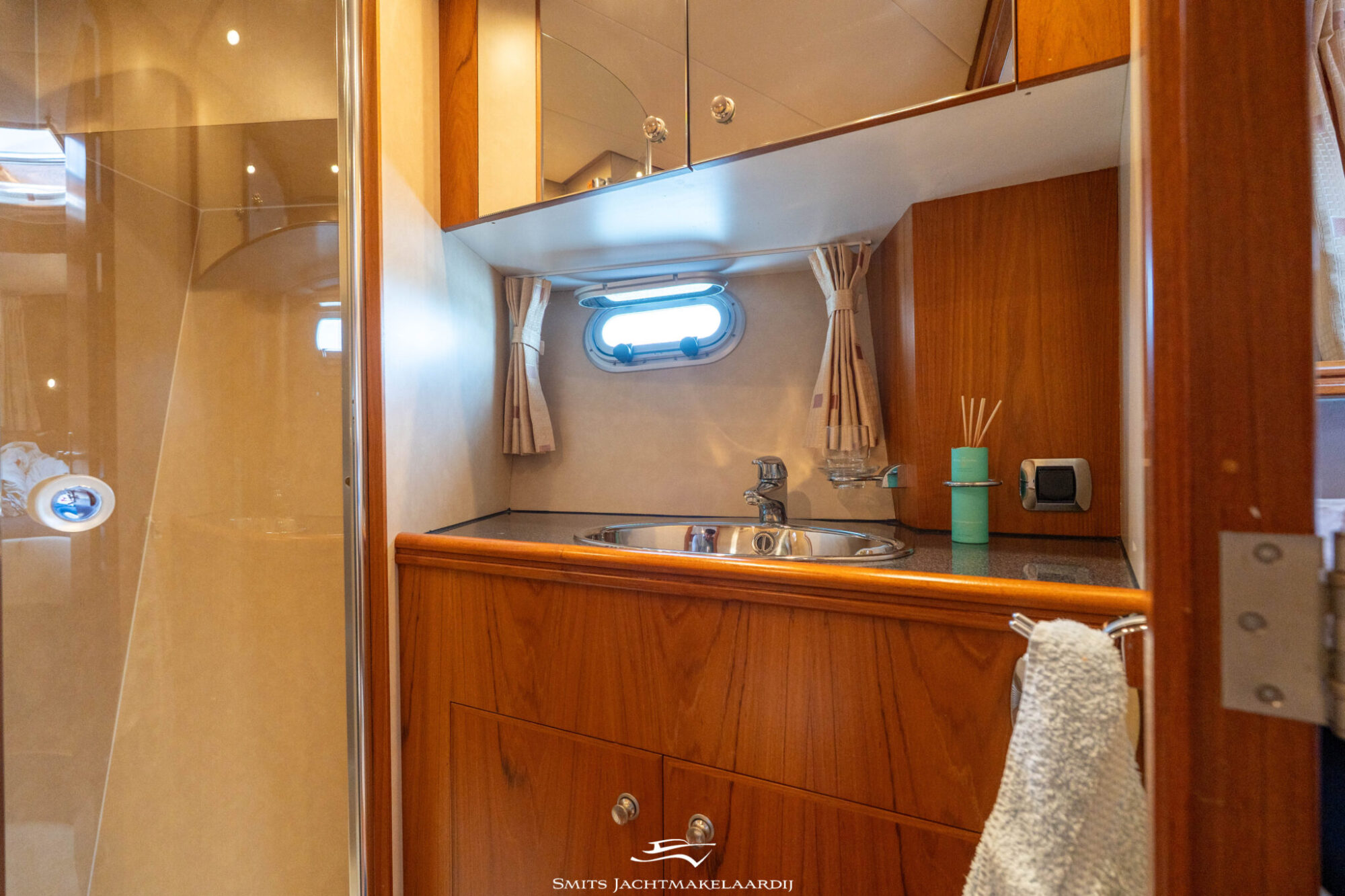 foto: 57 Van der Valk Valk Continental 15.50 Cabrio