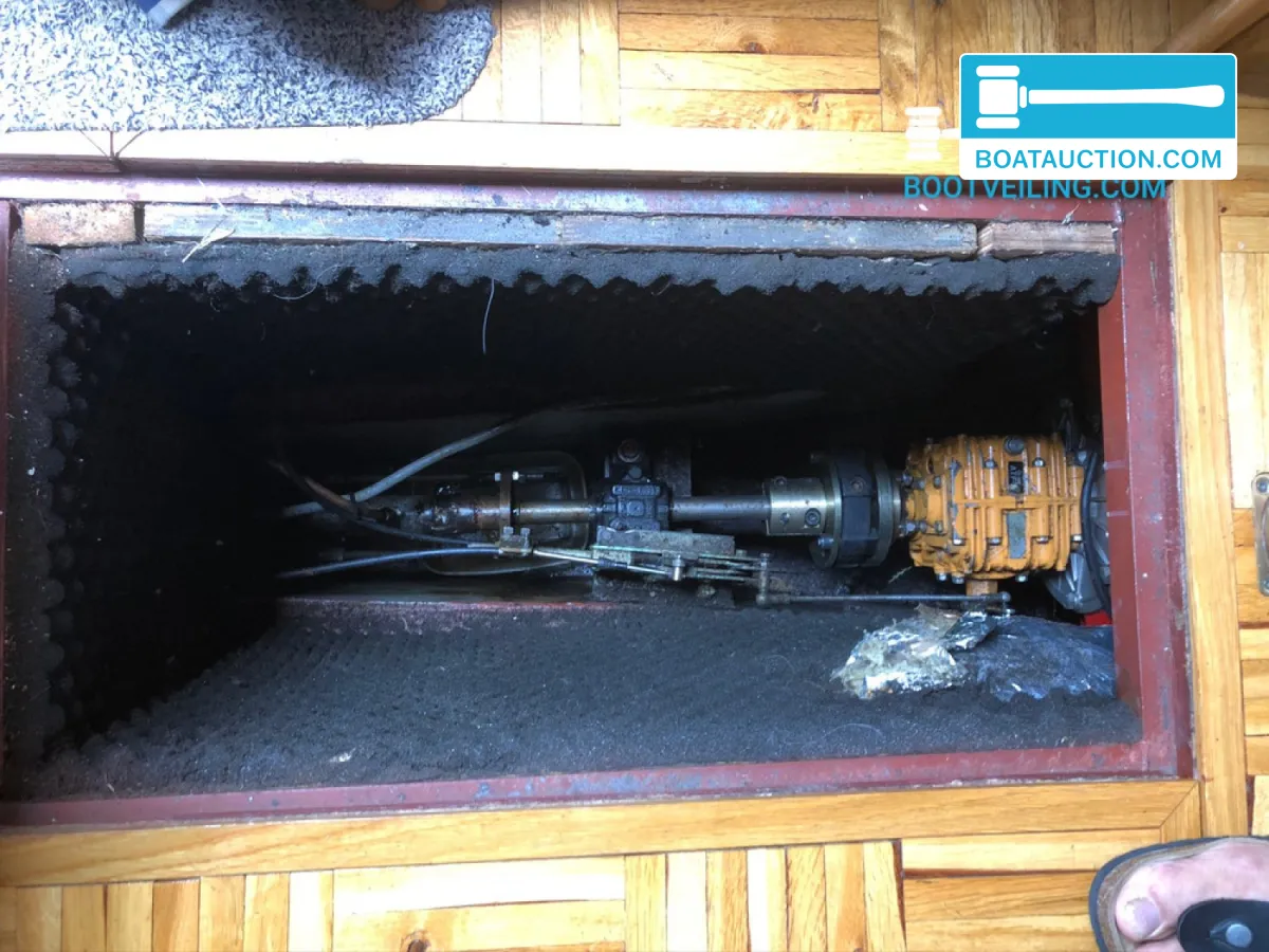 foto: 8 Motorboat 960