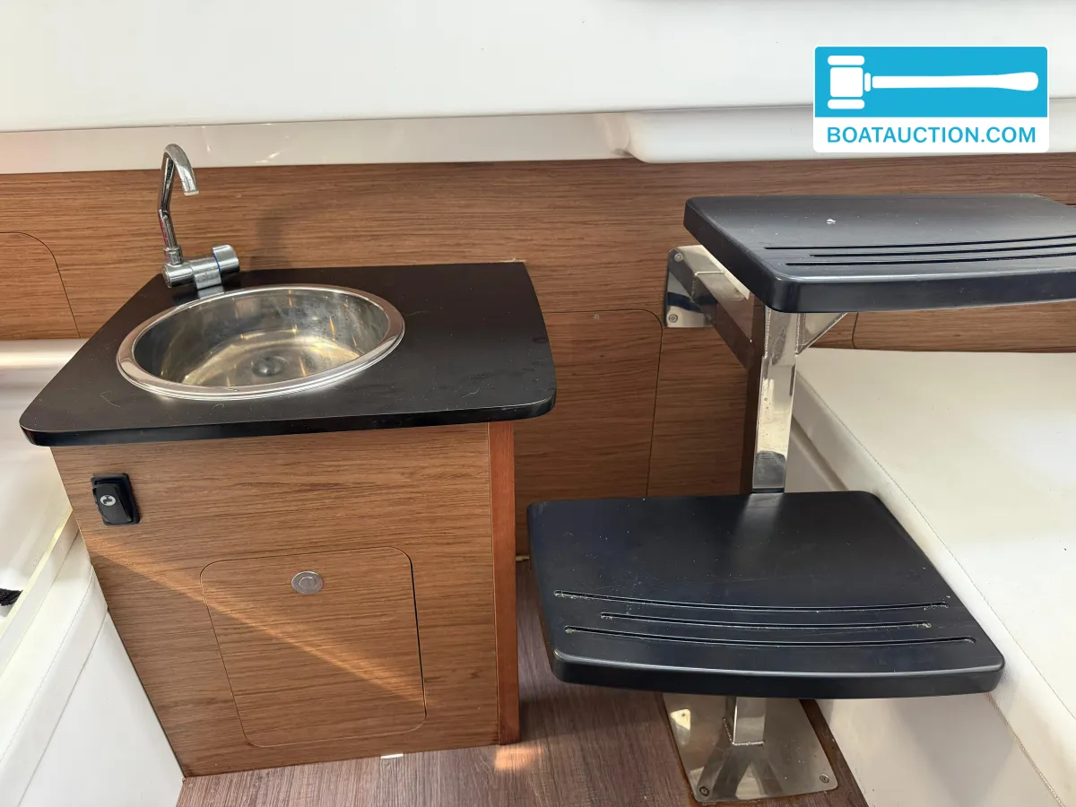 foto: 14 Jeanneau Cap Camarat 8.5CC