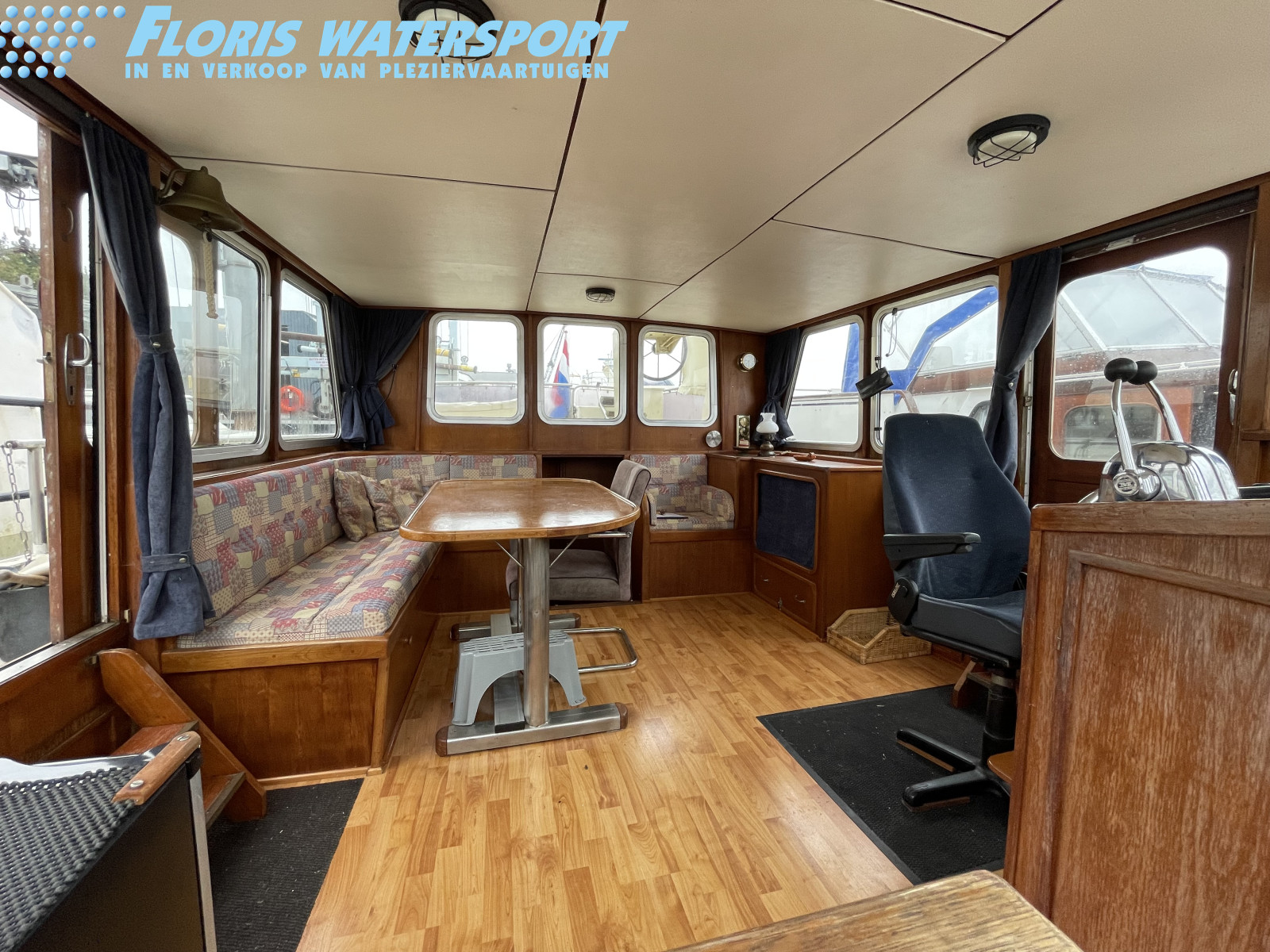 foto: 8 Van Brussel trawler 1380