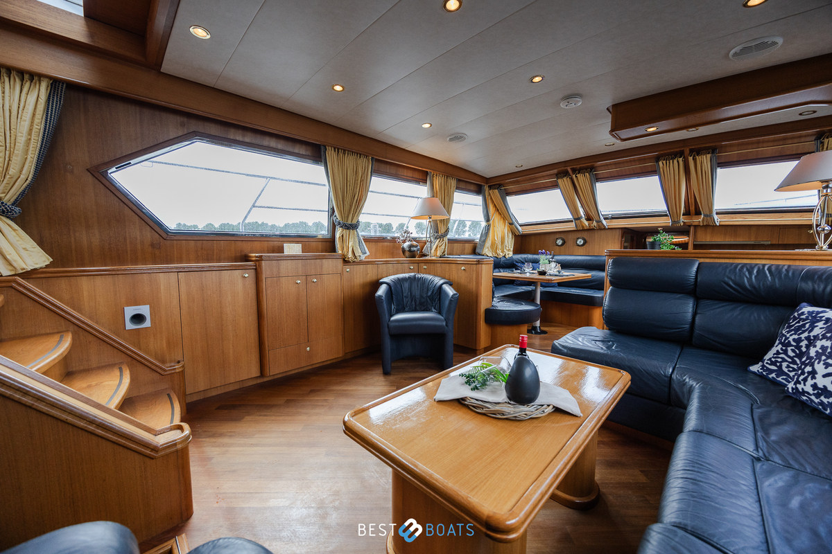 foto: 35 Wim van der Valk Continental 1700