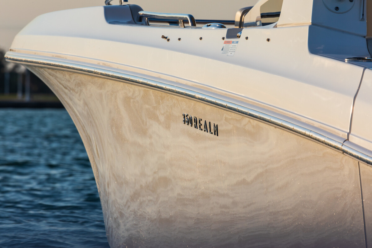 foto: 32 Boston Whaler 350 Realm
