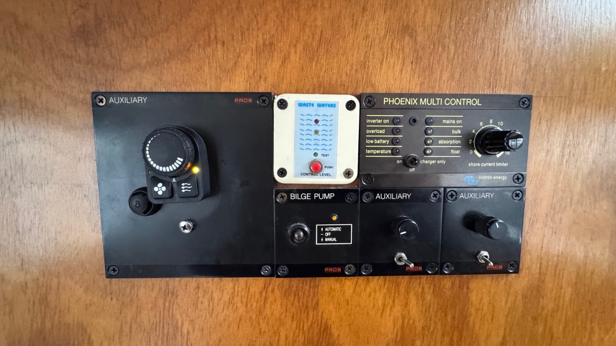 foto: 15 Vri-Jon Vri-Jon 37 AK Cabrio