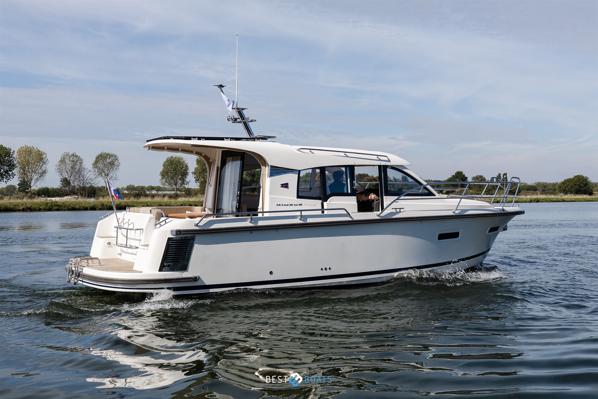 foto: 27 Nimbus 305 Coupé