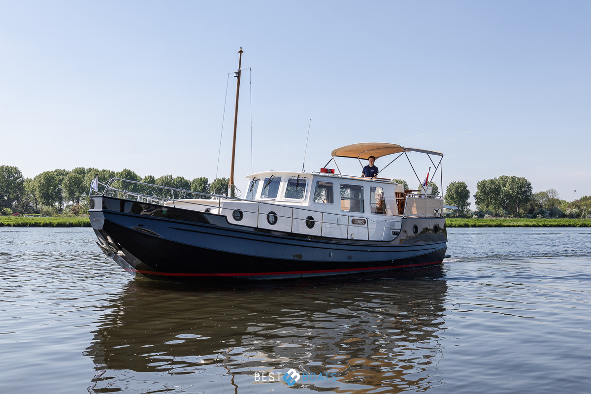 foto: 47 Exellent 1000 Hybride Patrol