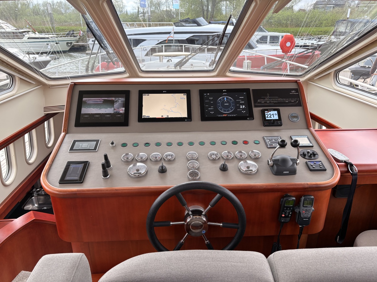 foto: 22 Pacific Prestige 190