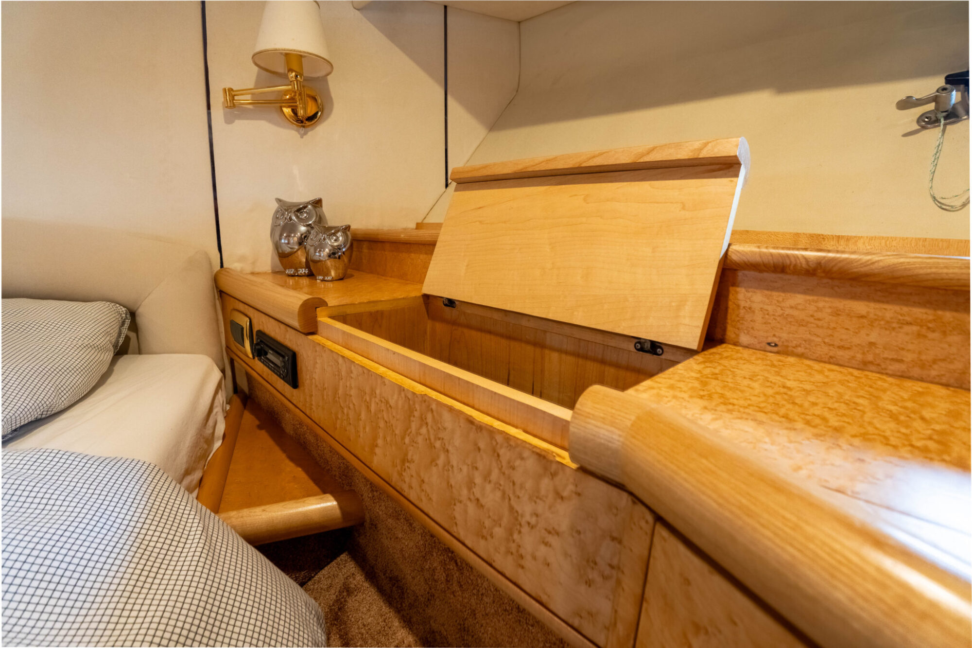 foto: 77 Fairline Fairline Squadron 62/65