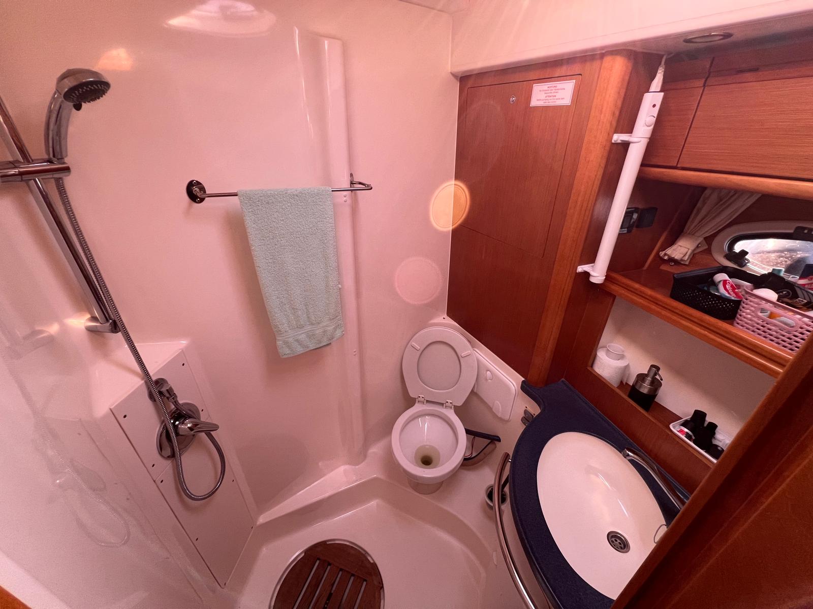 foto: 16 Bavaria  42HT