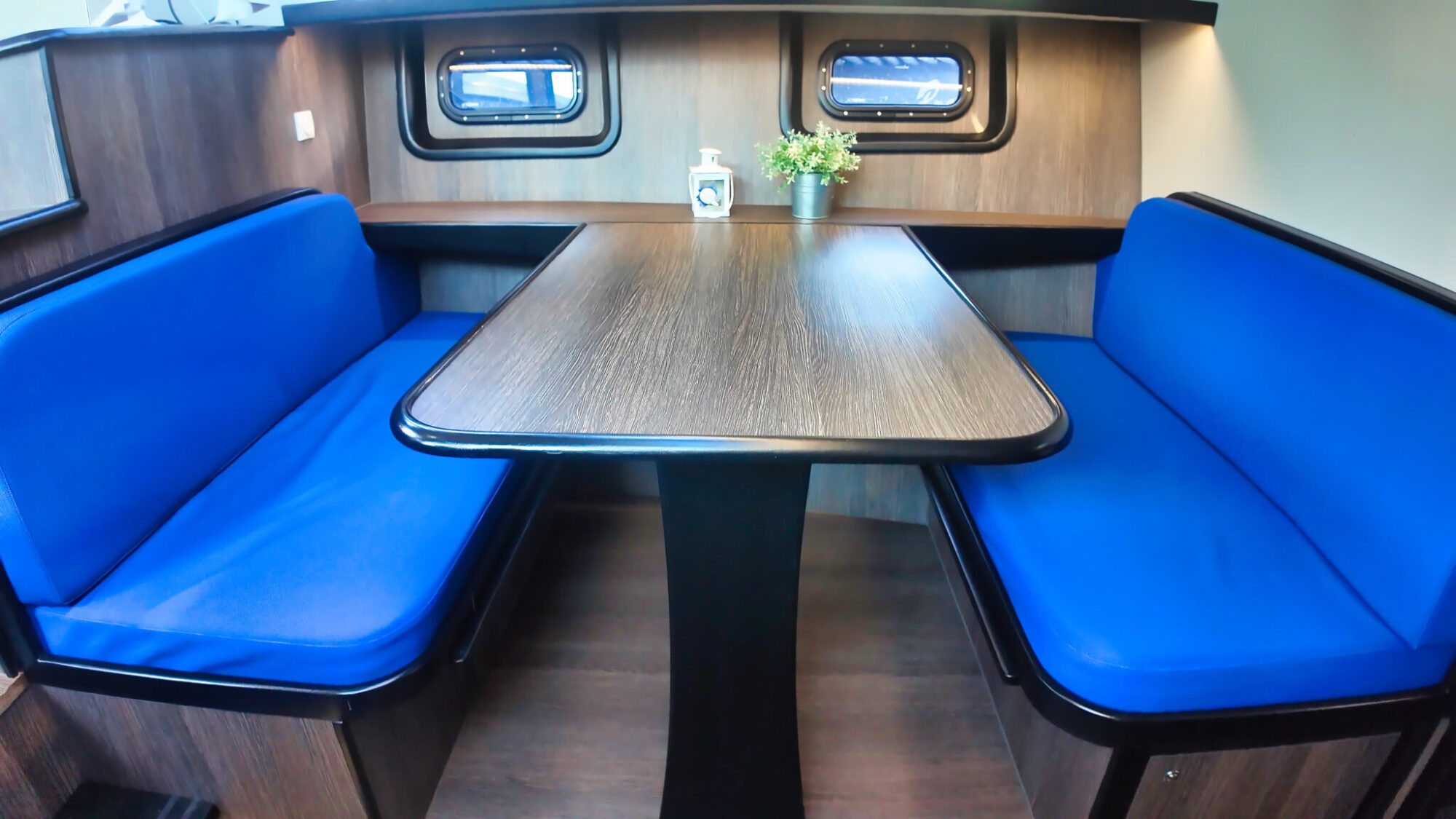 foto: 19 Vacance Vacance 12.00 AK Cabrio