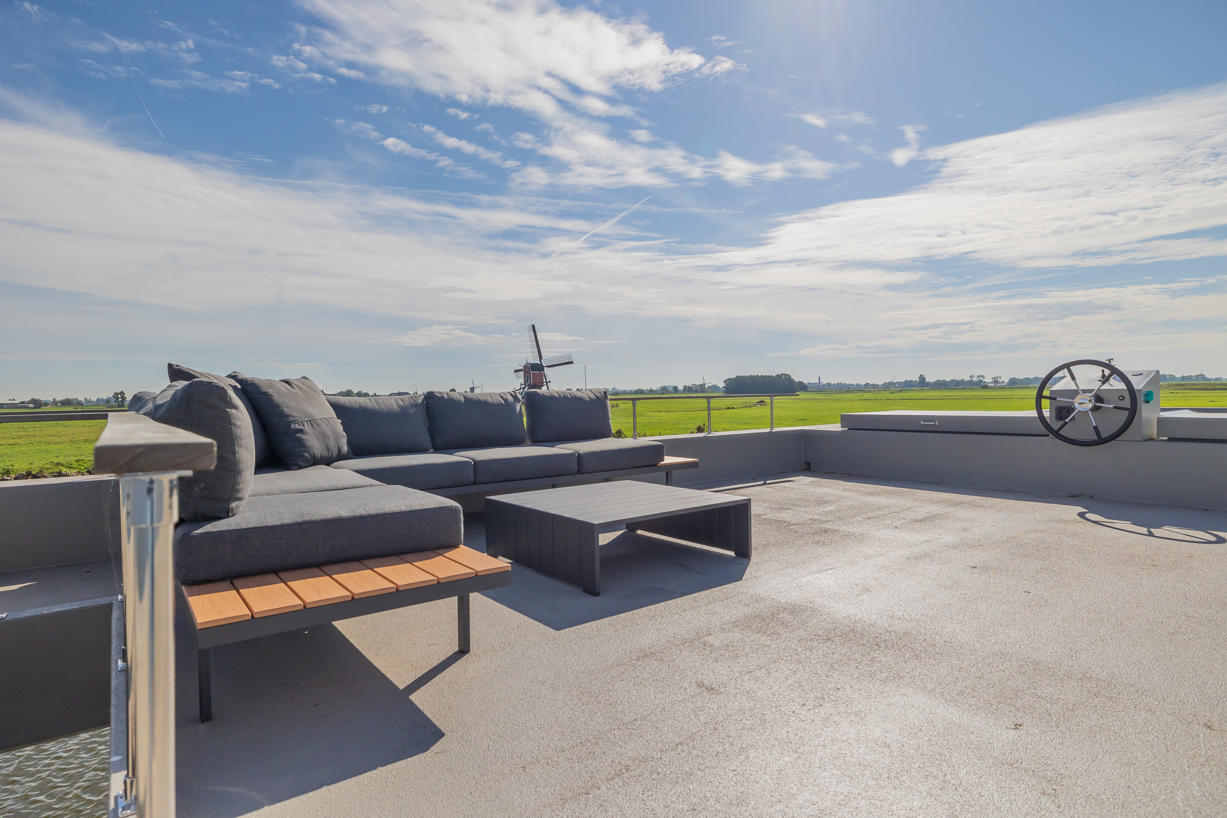 foto: 31 Surla (met Tender) Houseboat 15 Volledig Elektrisch With Charter