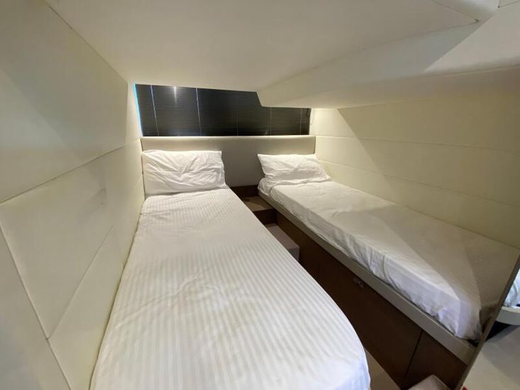 foto: 14 Princess V 40