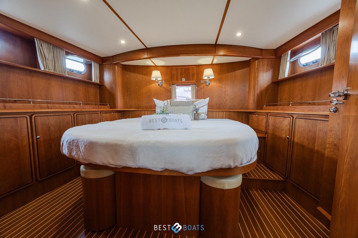 foto: 40 Linssen Grand Sturdy 470 AC Mark II Twin