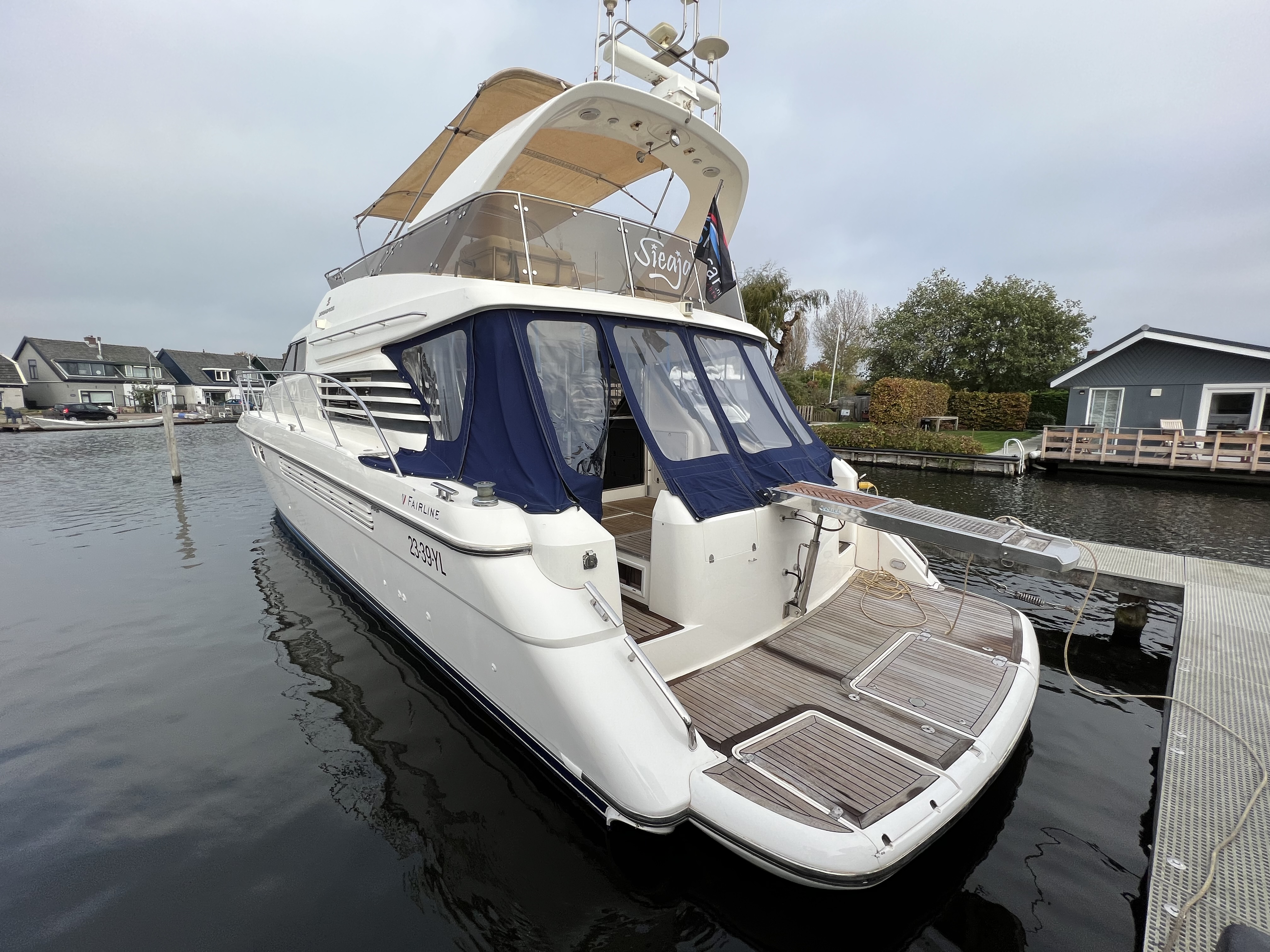 foto: 28 Fairline  Squadron 59