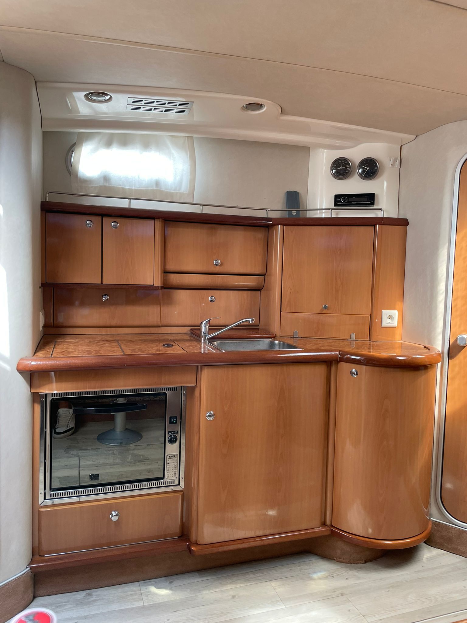 foto: 14 Sealine S37