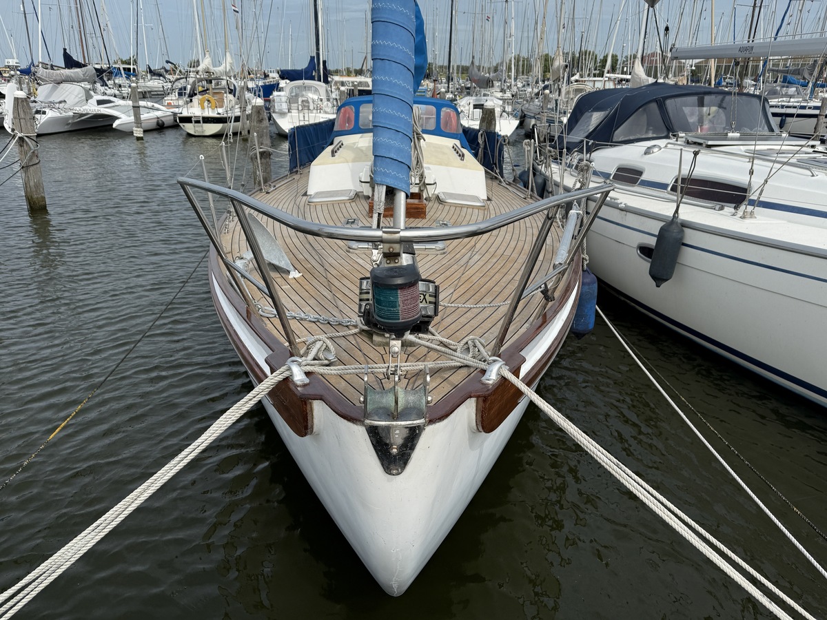 foto: 43 Tradewind 33