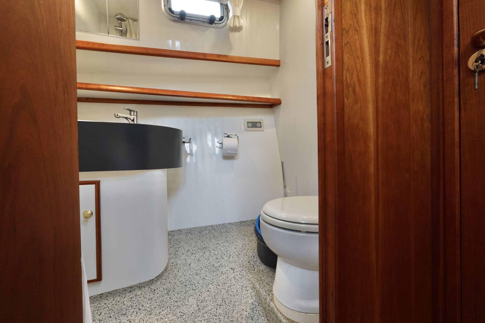 foto: 30 Jetten Jetten Bully 9.60 OK Spiegeldeur