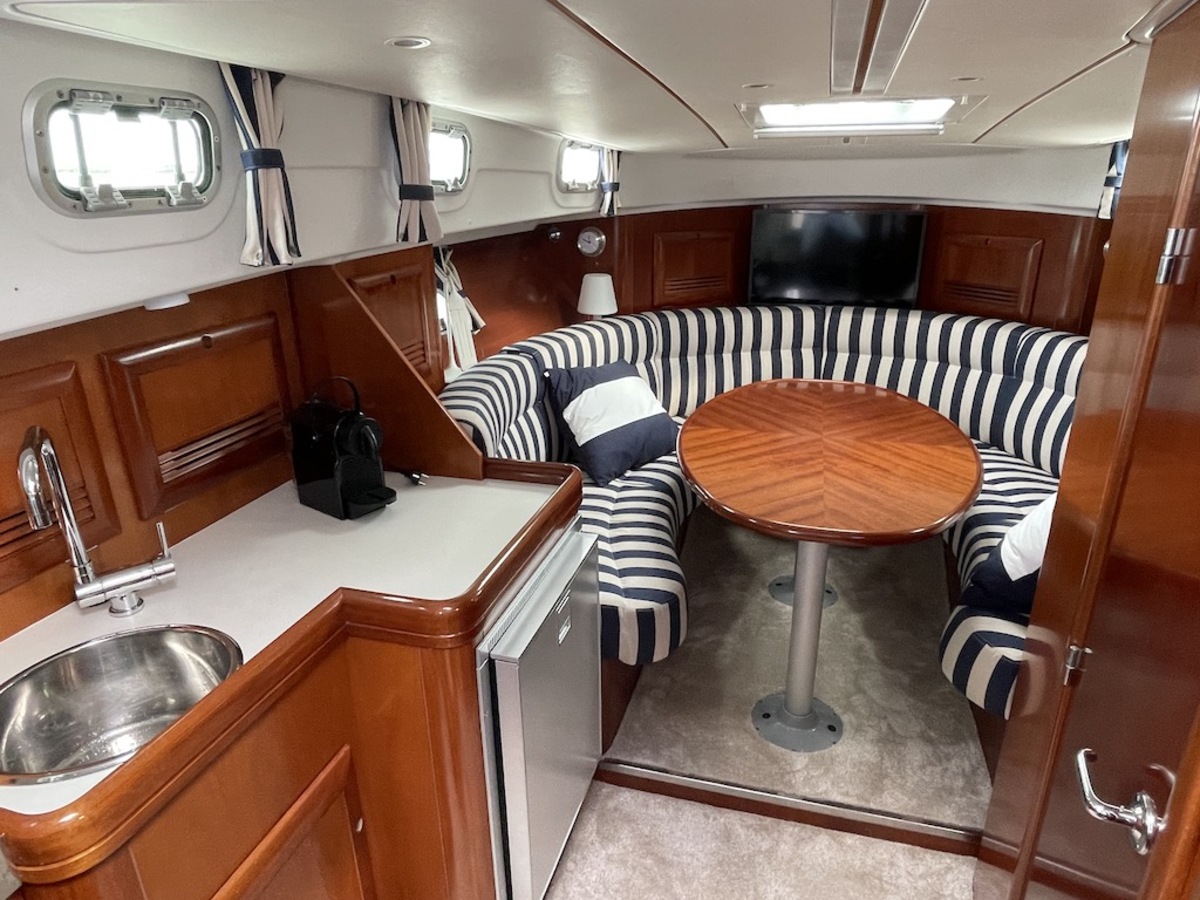 foto: 12 Beneteau Ombrine 1001