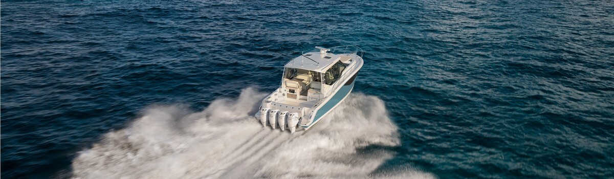 foto: 6 Boston Whaler 405 Conquest