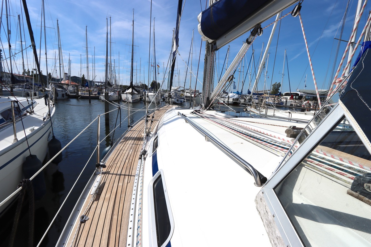 foto: 73 Bavaria  38-3 Cruiser