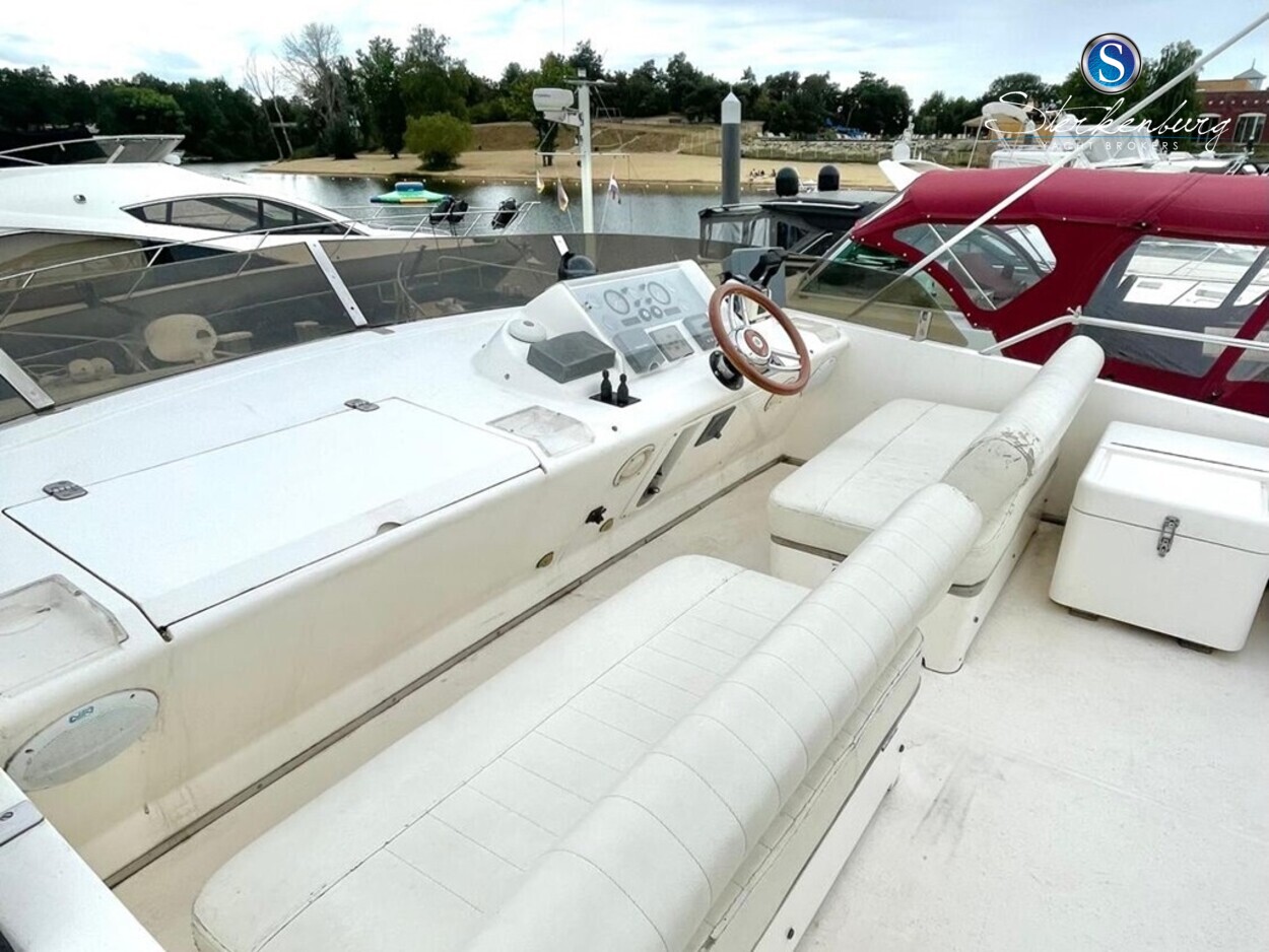 foto: 48 Princess Princess 500