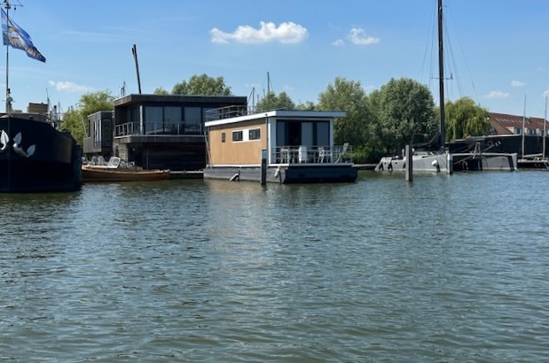 foto: 25 Vamos 46 Houseboat Charter