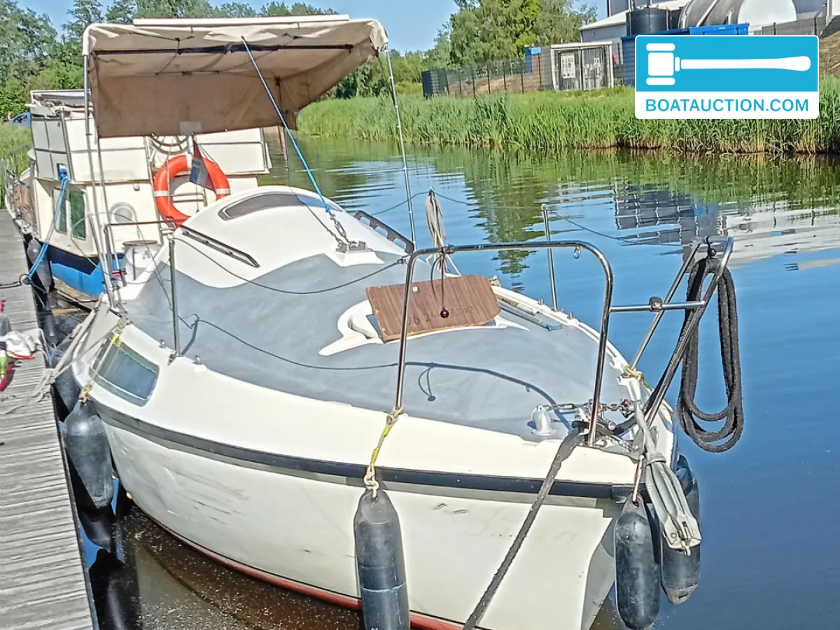 foto: 4 Marine Cox 750
