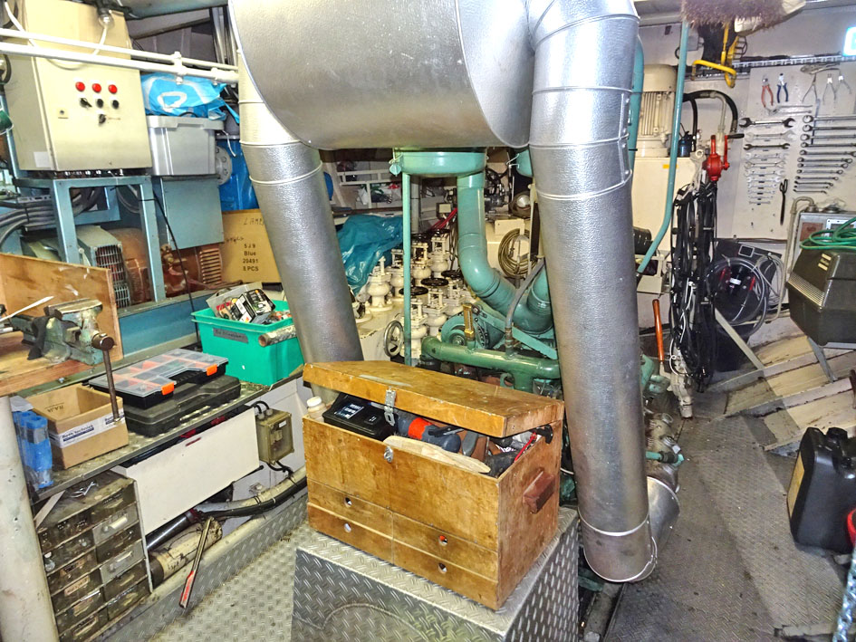 foto: 94 ex Rijkswaterstaat / Varend Woonschip 23.23, CBB Rijn