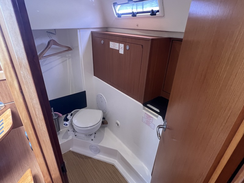 foto: 15 Bavaria Cruiser 32