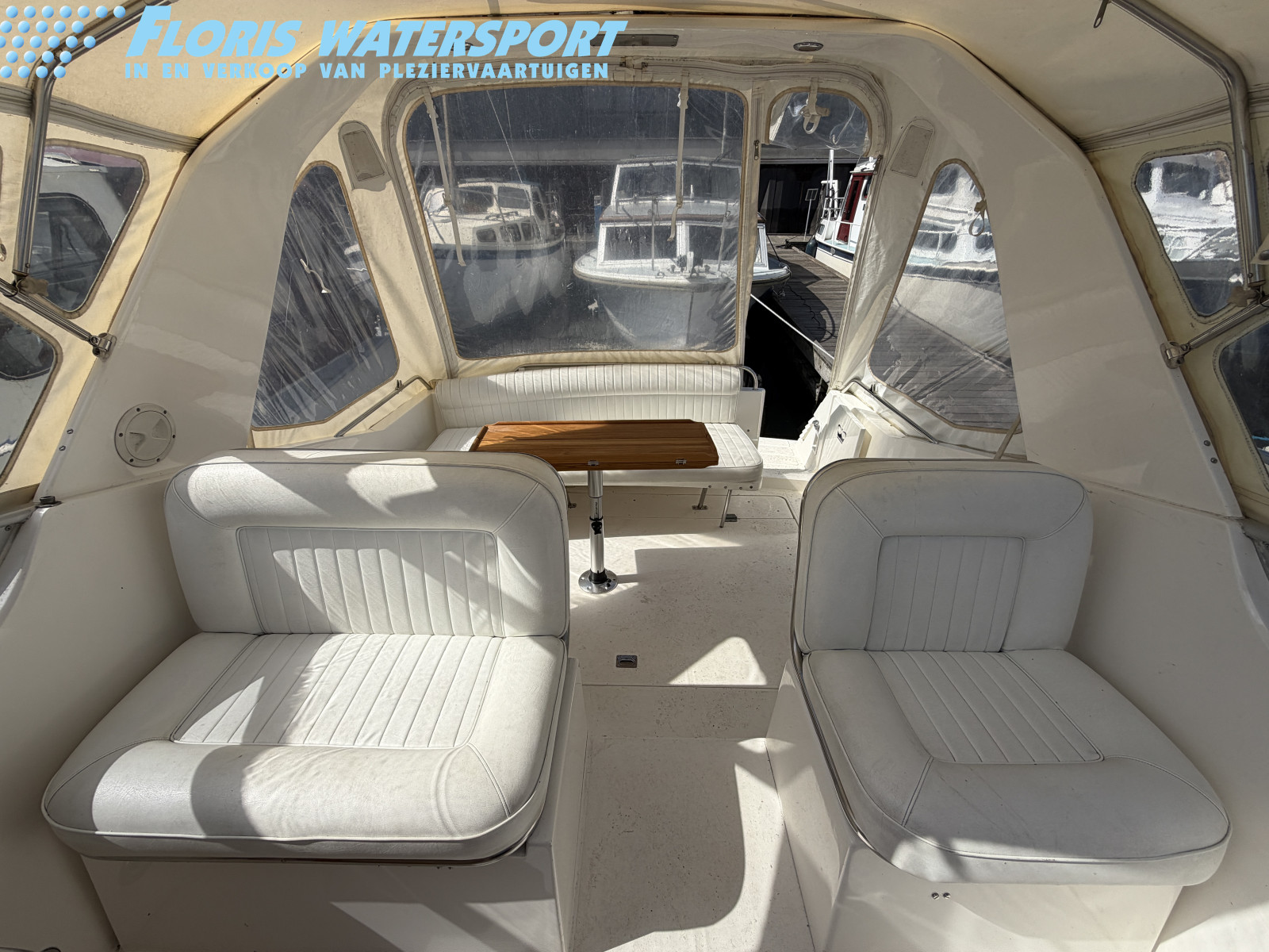 foto: 9 Princess 266 Riviera