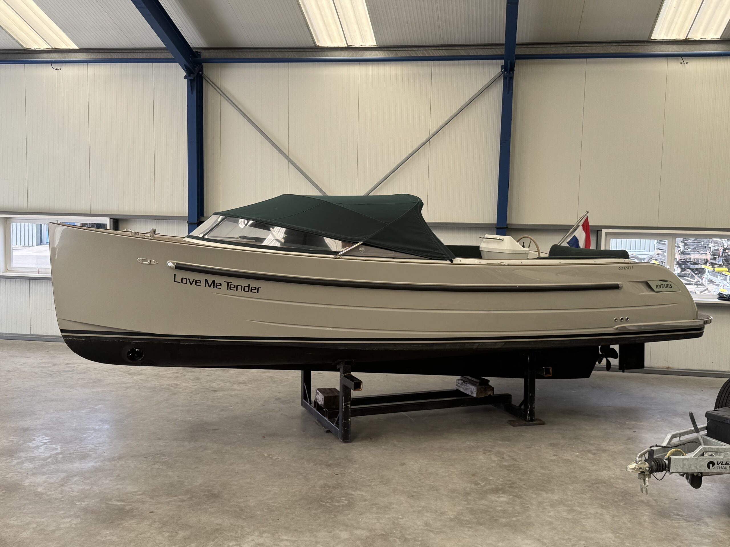 foto: 6 Antaris Seventy5 (Elektro en full options)
