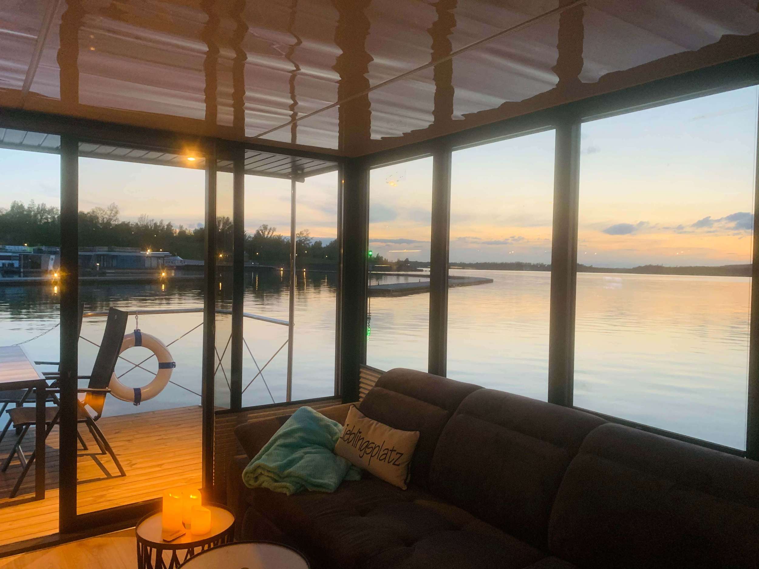 foto: 32 Campi 400 Houseboat