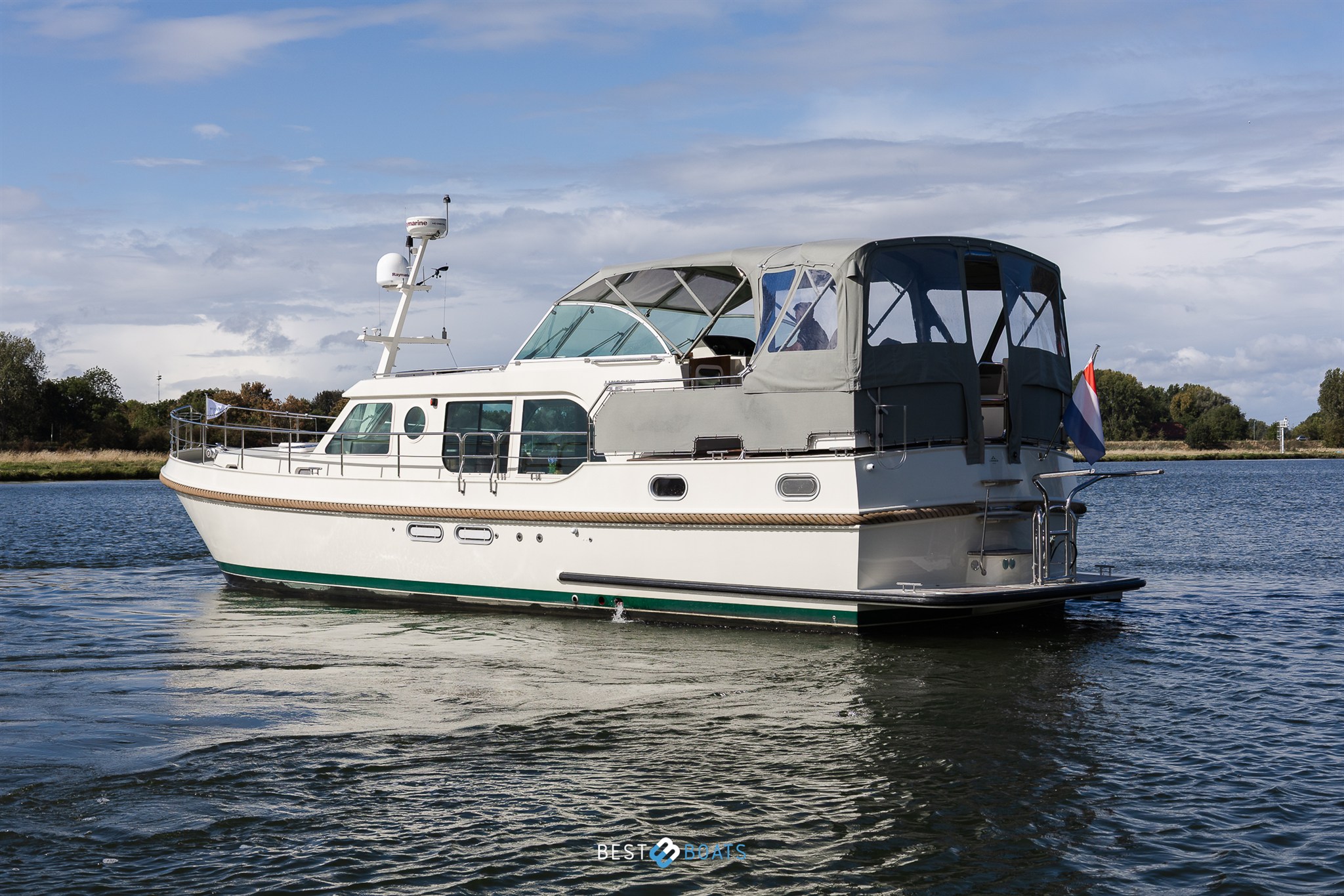 foto: 25 Linssen Grand Sturdy 45.9 AC Twin