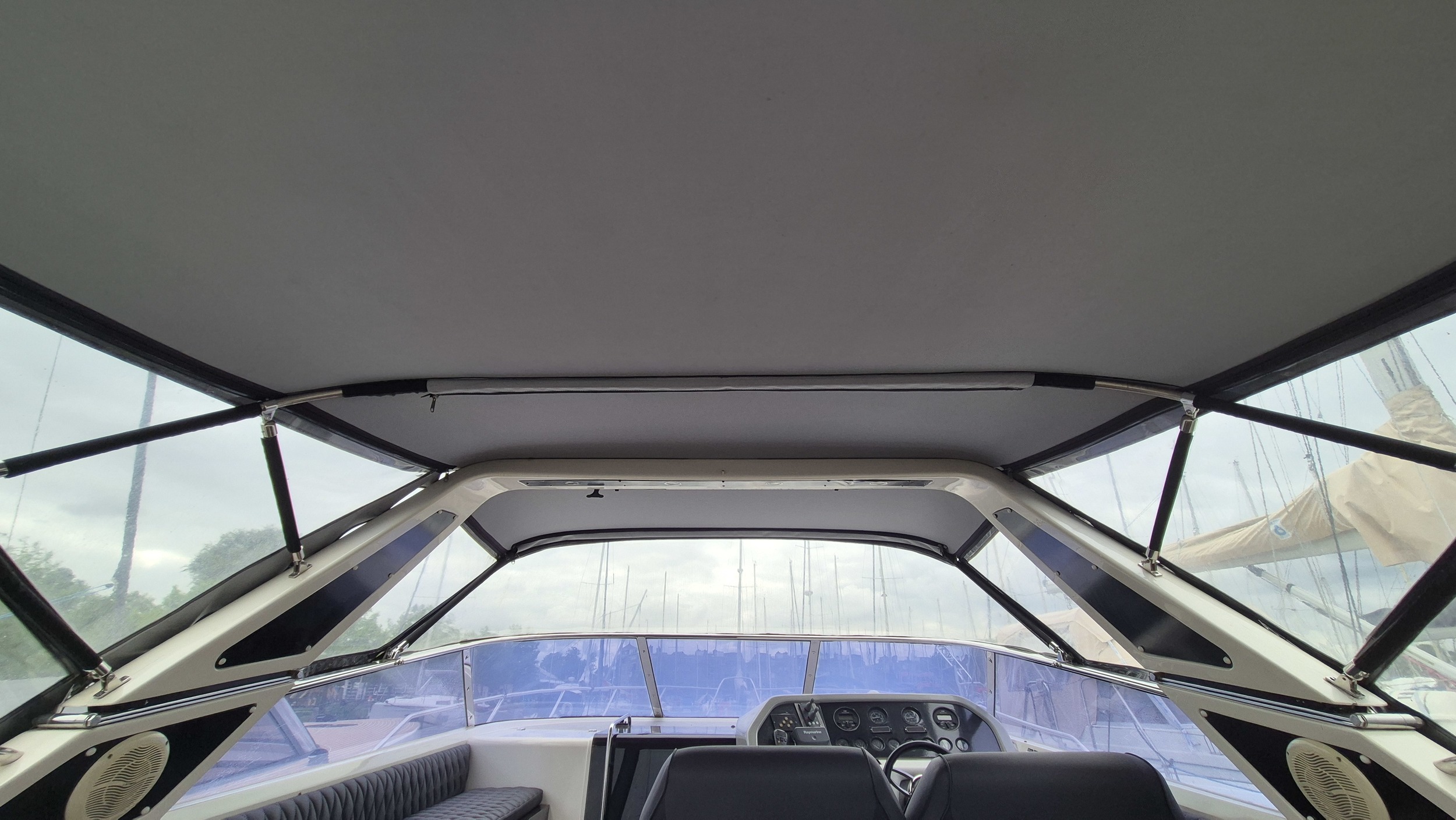 foto: 34 Sunseeker 38 Martinique