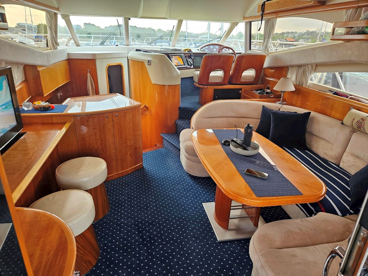 foto: 23 Princess 52 FLY