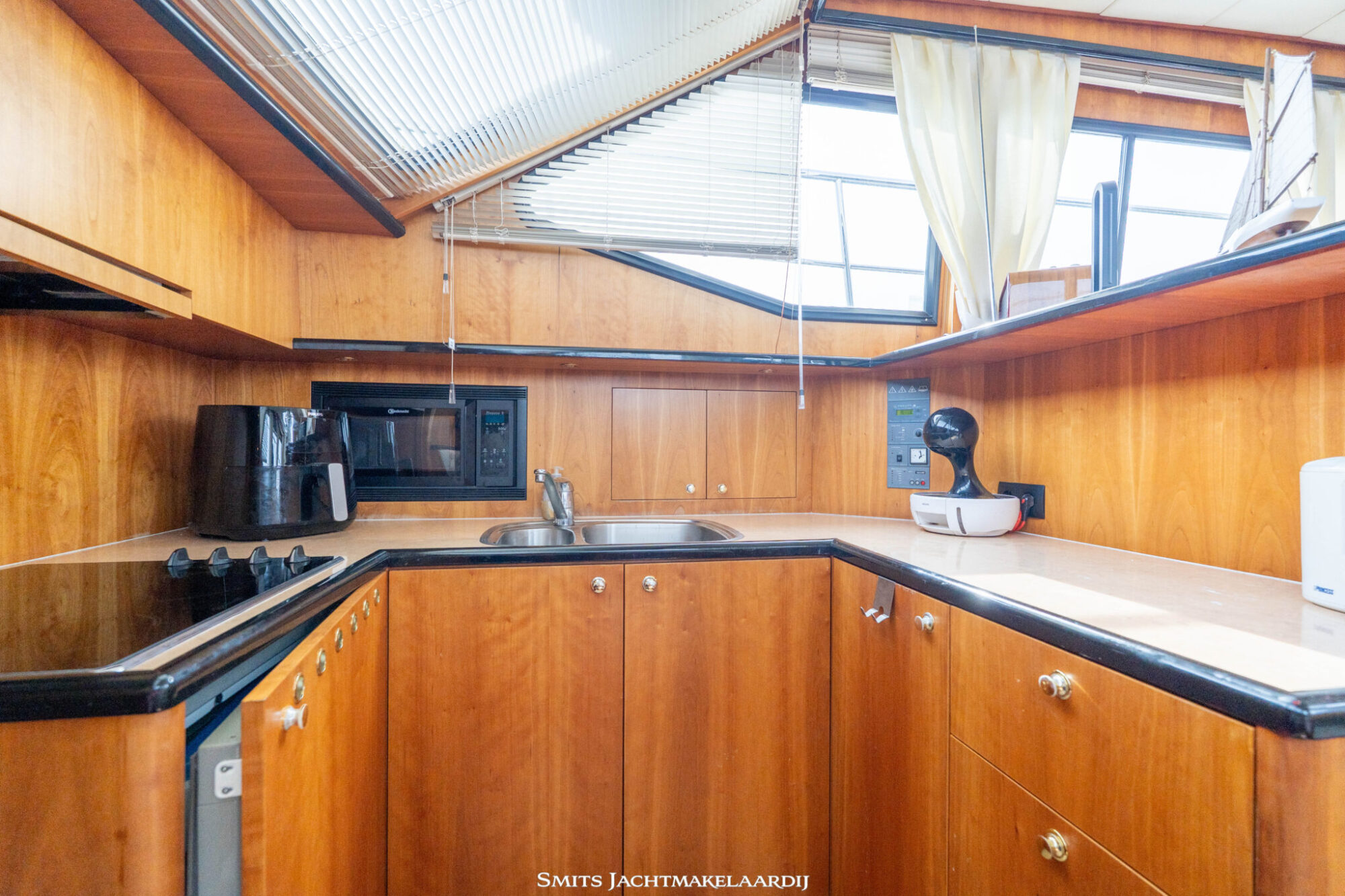 foto: 23 Pacific Pacific Allure 148 VS