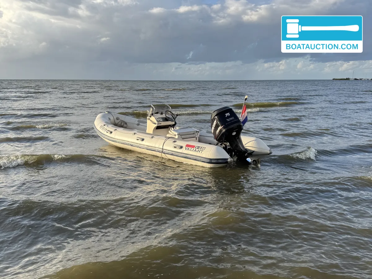 foto: 5 Valiant Vanguard 520