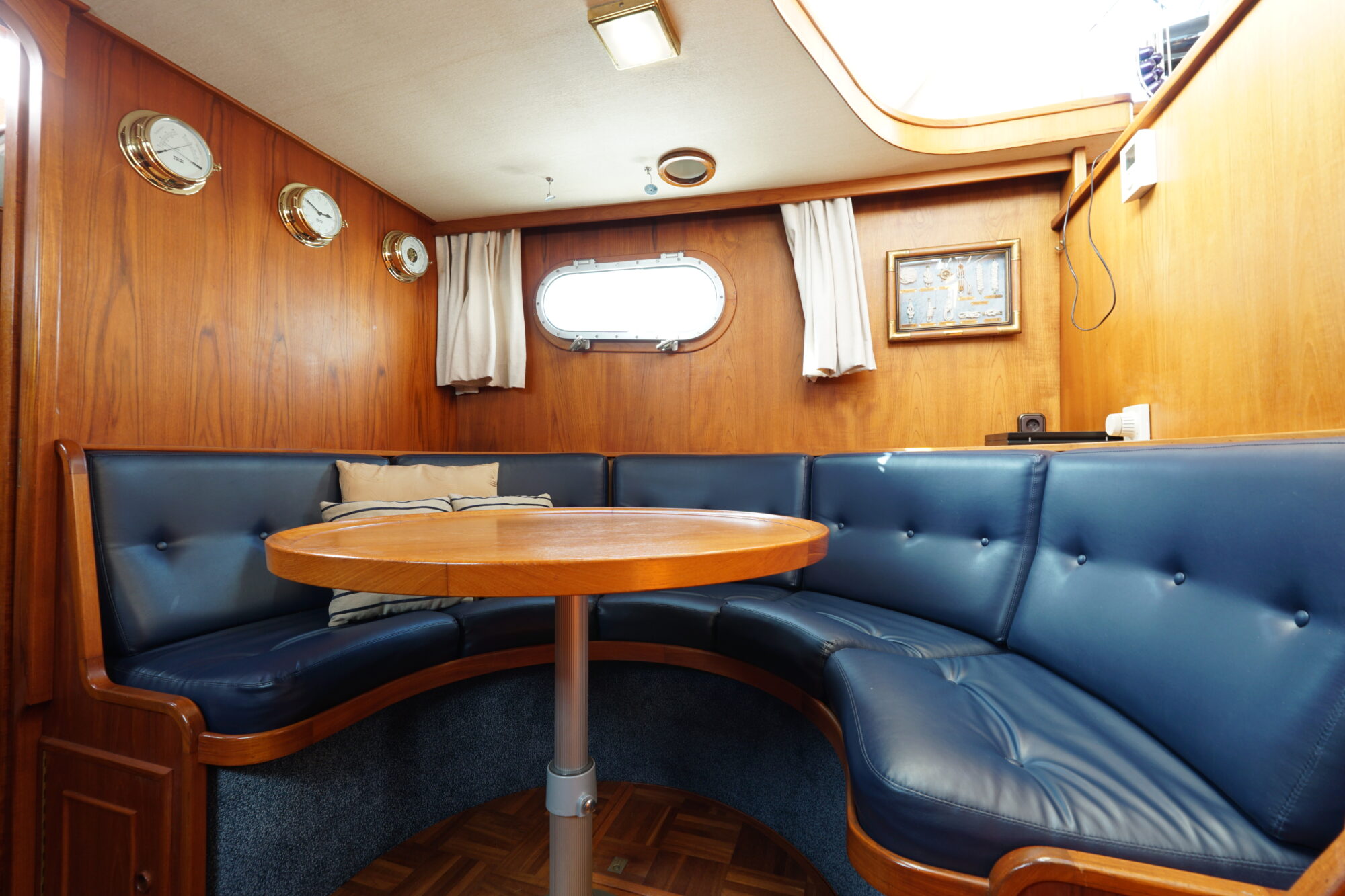 foto: 31 Damen Damen Pushy Cat 15.00 AK Cabrio