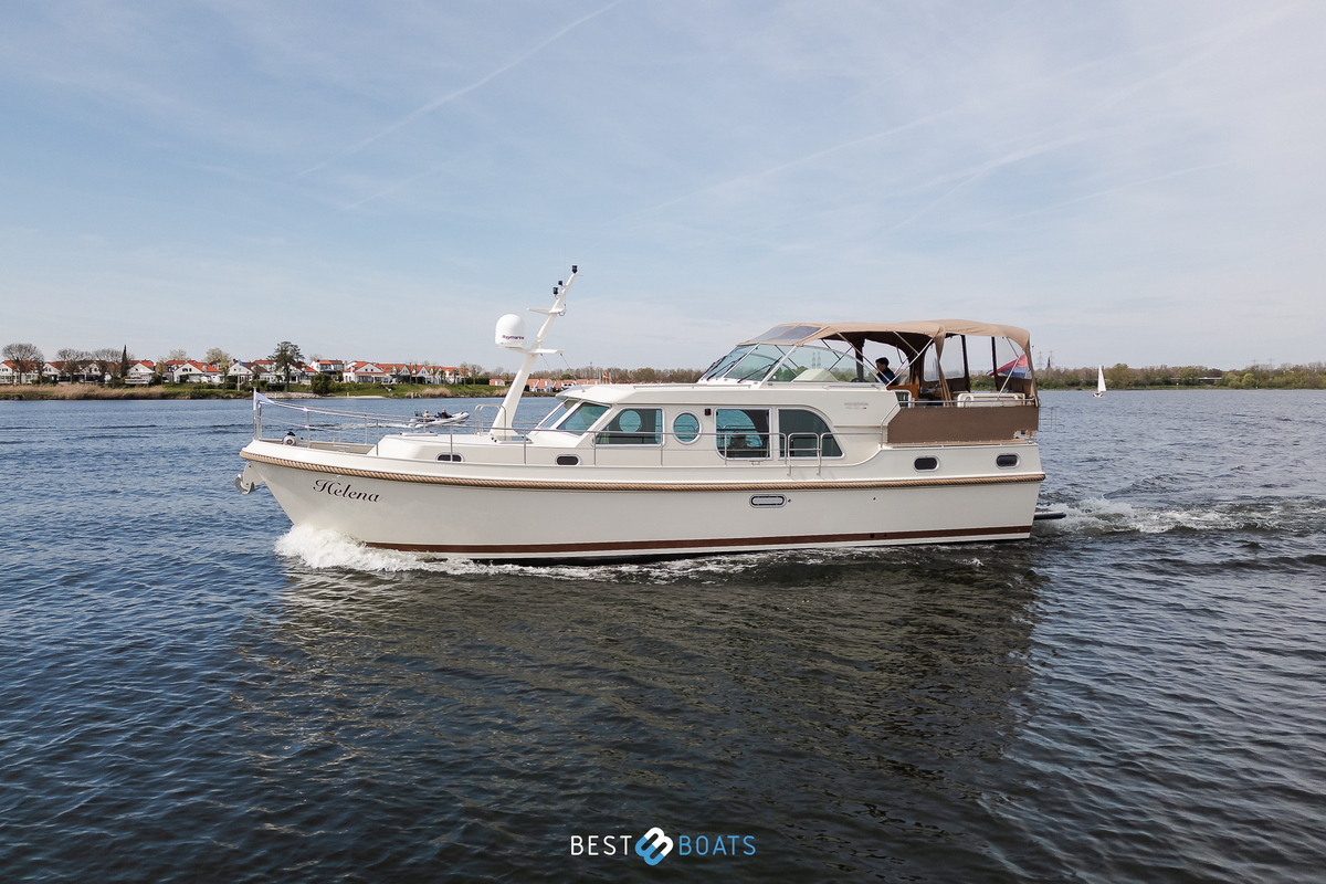 foto: 38 Linssen Grand Sturdy 43.9 AC