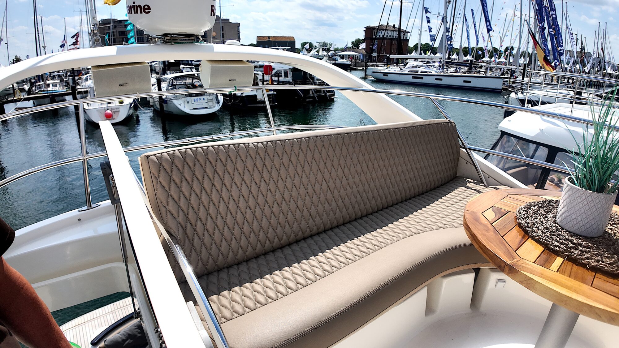 foto: 18 Jeanneau Jeanneau Prestige 42 Flybridge