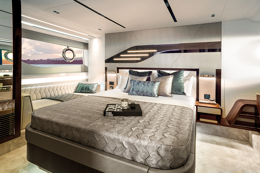 foto: 7 Sunseeker Predator 60 Evo