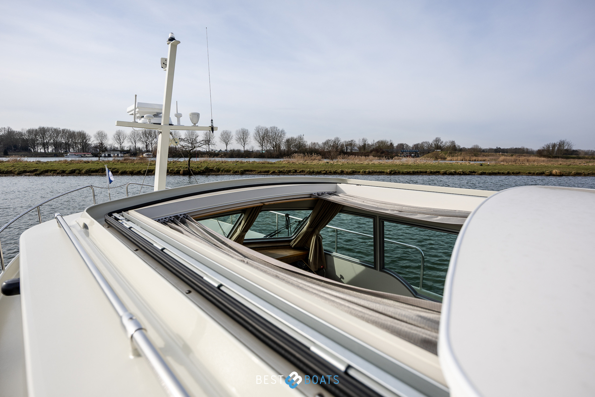 foto: 26 Linssen Grand Sturdy 30.0 Sedan Intero