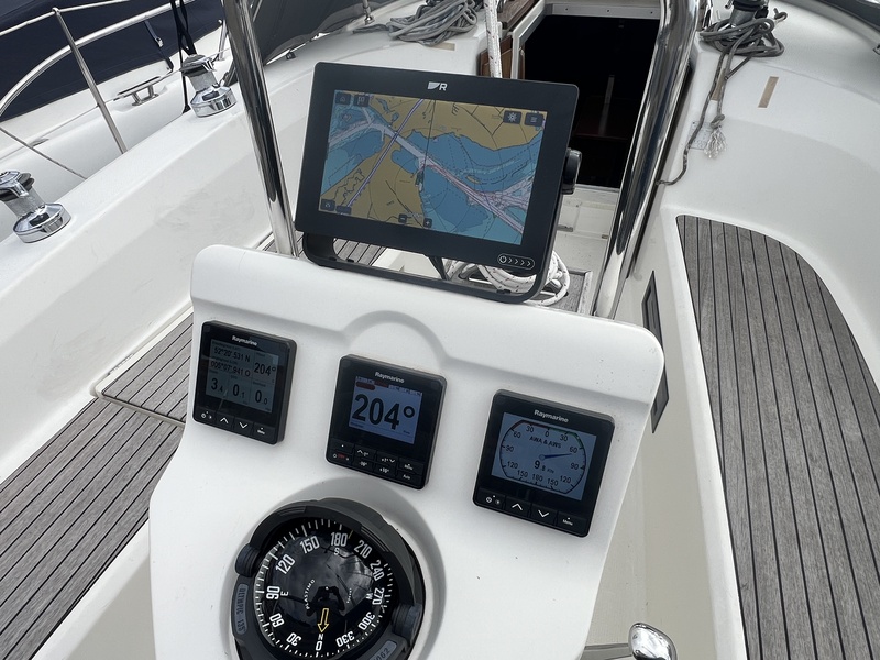 foto: 17 Bavaria Cruiser 32