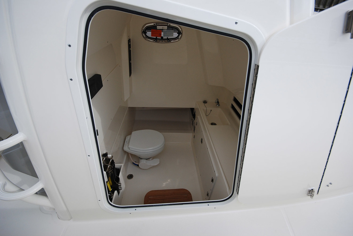 foto: 40 Boston Whaler 330 Outrage
