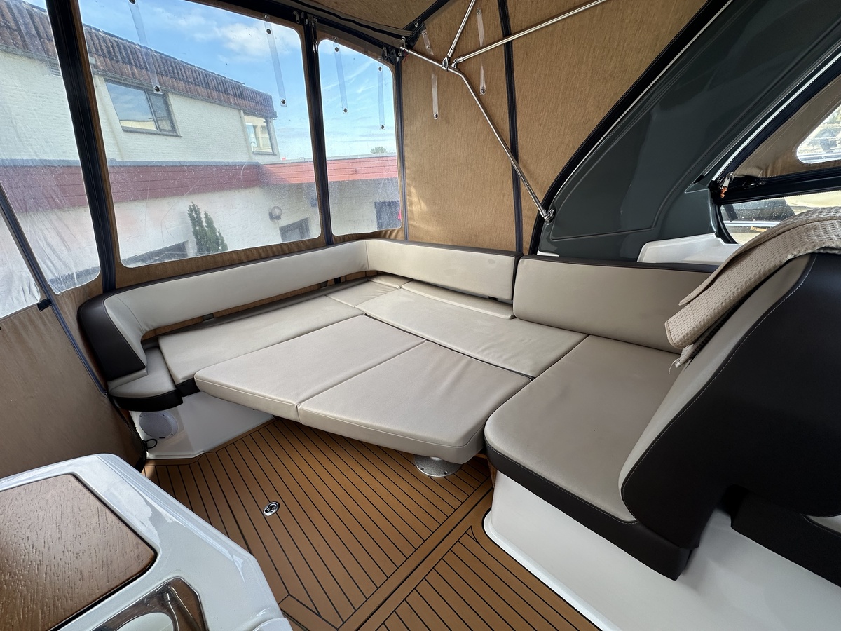 foto: 17 Bavaria  S30