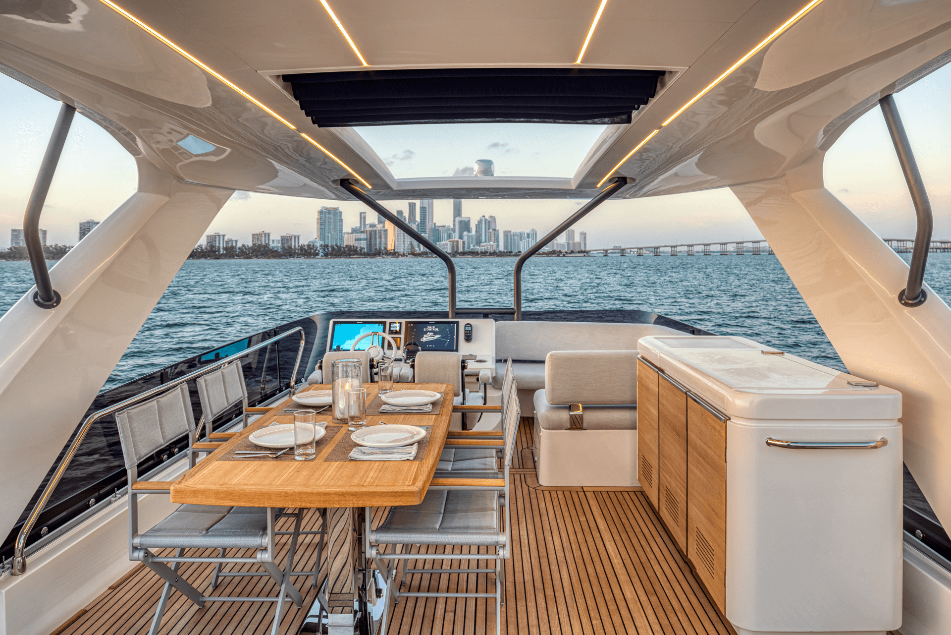 foto: 45 Prestige 690 flybridge #46